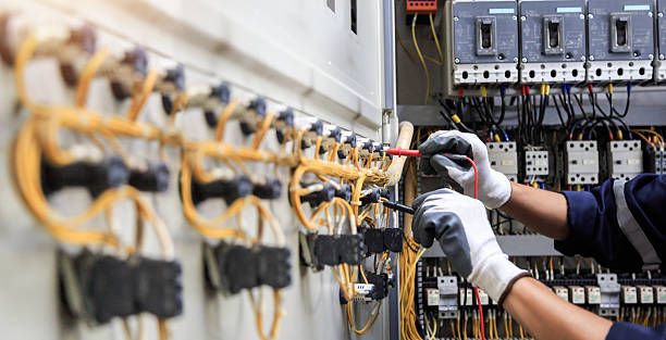 Professional Electrician technician working in Middletown, OH